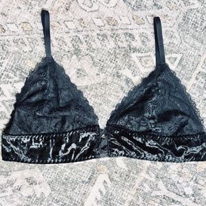 Elegant Black Lace & Velvet  Bralette by Ella Lust Size 3 XL